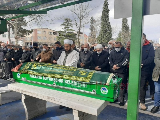 Emine Türk dualarla defnedildi