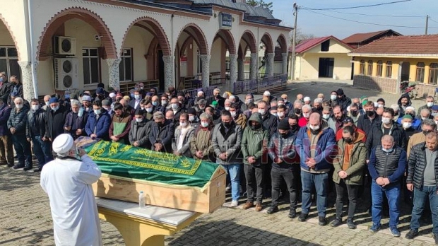Münevver Baştan defnedildi