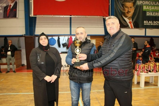 Yaşar Yazıcı Voleybol Turnuvası sona erdi