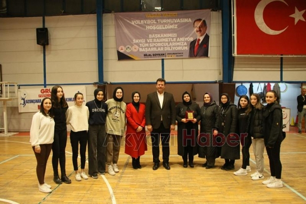 Yaşar Yazıcı Voleybol Turnuvası sona erdi
