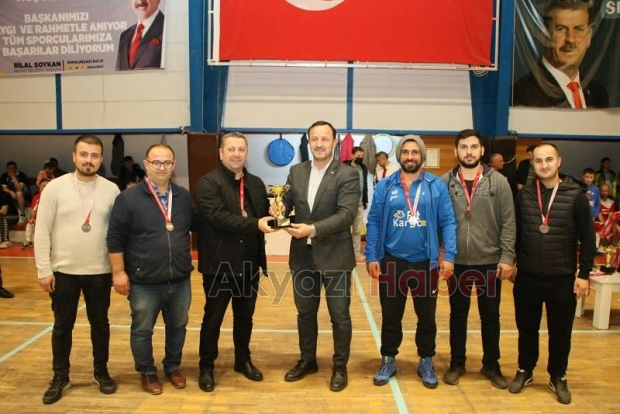 Yaşar Yazıcı Voleybol Turnuvası sona erdi