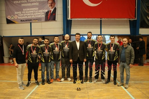 Yaşar Yazıcı Voleybol Turnuvası sona erdi