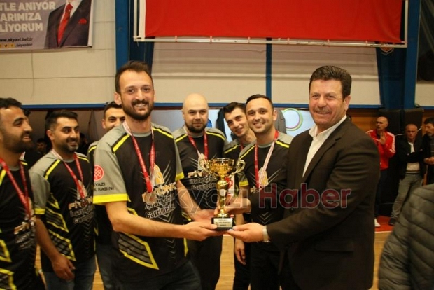 Yaşar Yazıcı Voleybol Turnuvası sona erdi