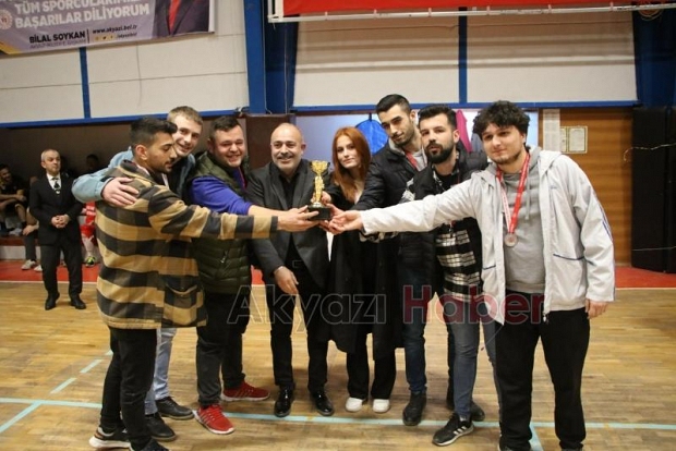 Yaşar Yazıcı Voleybol Turnuvası sona erdi