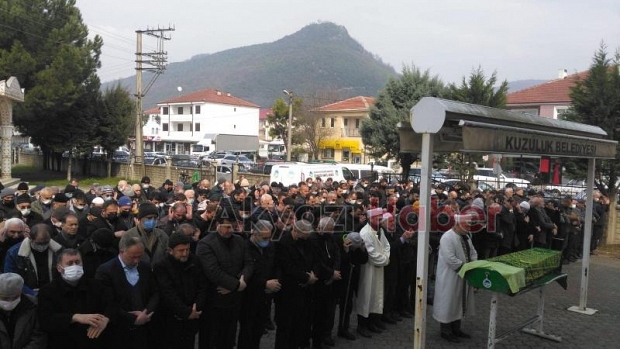 Aydoğdu ailesi büyüğünü defnetti