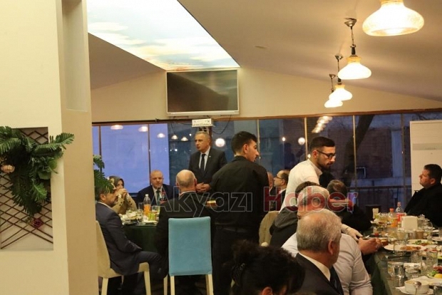 Gelecek Partisi Genel Başkan Yardımcısı Akyazı'ya geldi