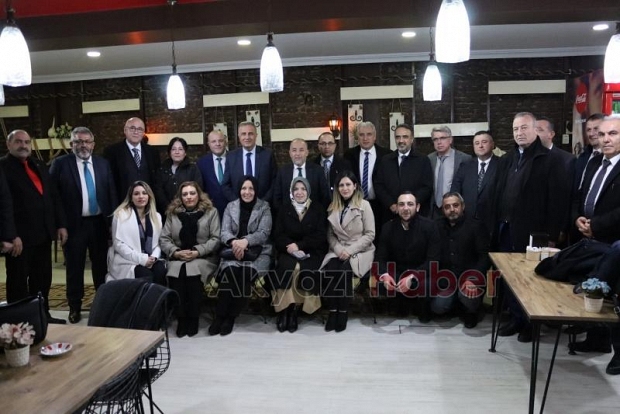 Gelecek Partisi Genel Başkan Yardımcısı Akyazı'ya geldi
