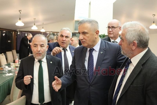 Gelecek Partisi Genel Başkan Yardımcısı Akyazı'ya geldi