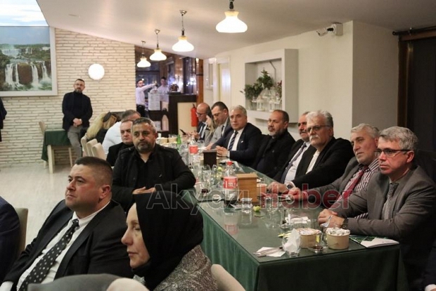 Gelecek Partisi Genel Başkan Yardımcısı Akyazı'ya geldi