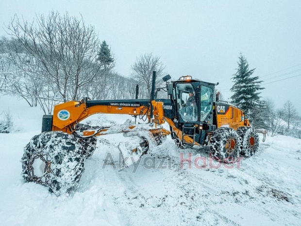 12 mahalle yolu ulaşıma kapandı