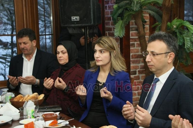 Akyazı Kaymakamlığı'ndan şehit aileleri onuruna yemek