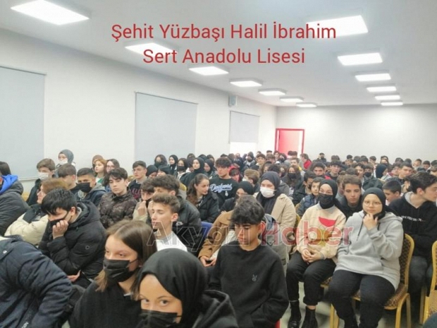 Akyazı'da 10. sınıflar arası bilgi yarışması düzenlendi