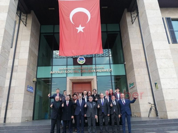 Yeniden refah Partisi Akyazı'da Ayhan Arslan yeni başkan
