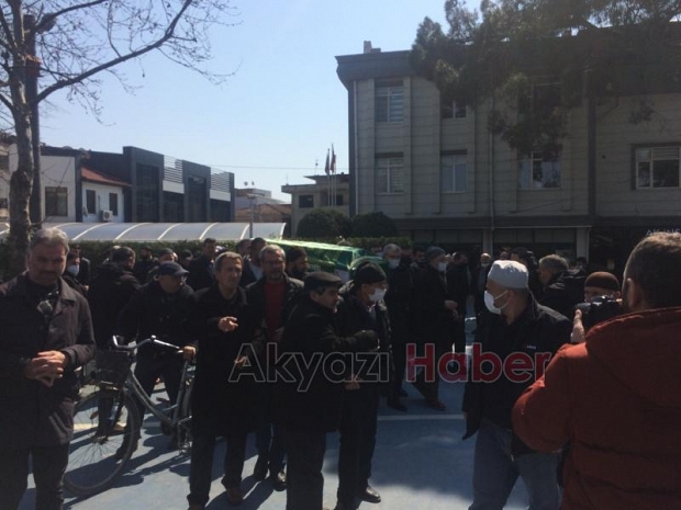 Emine Ekici toprağa verildi