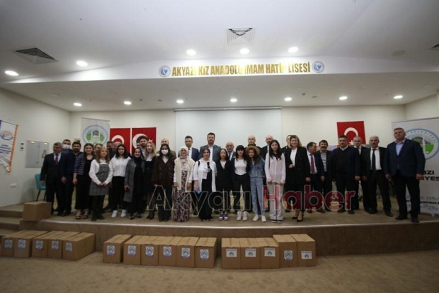 Soykan dan 2 bin kitap hediyesi