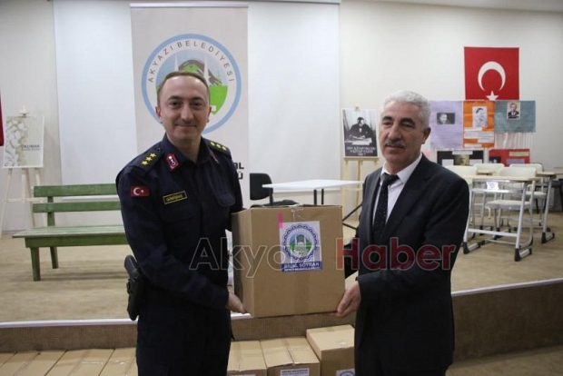Soykan dan 2 bin kitap hediyesi