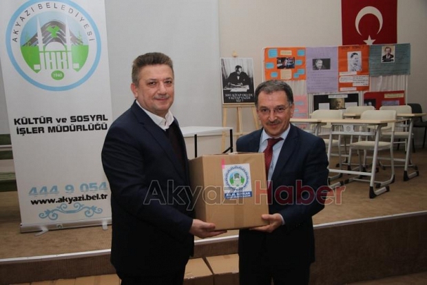 Soykan dan 2 bin kitap hediyesi