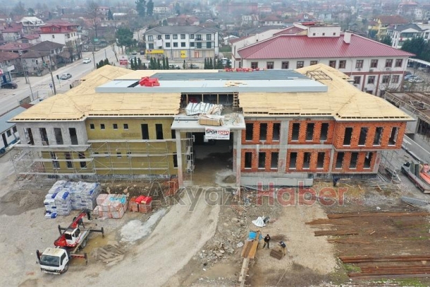 Akyazı için gönülden çalışıyoruz