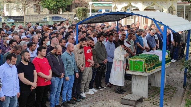 Üzerine duvar devrilen gurbetçi Sertaç toprağa verildi