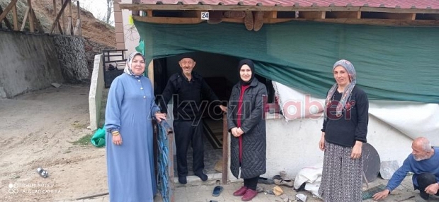 Ballıkaya'da yaşlıları ziyaret ettiler