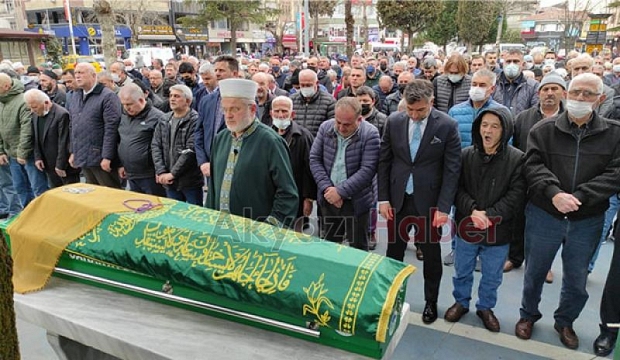 Türkan Tan defnedildi
