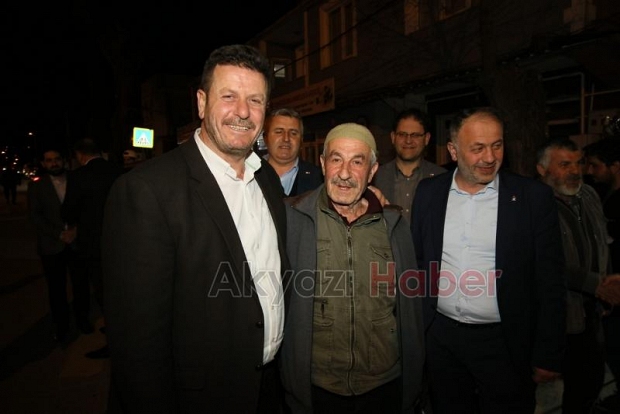 Akyazı'da esnaf ve vatandaşları ziyaret ettiler
