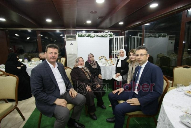 Şehit aileleri ve gaziler iftarda buluştu