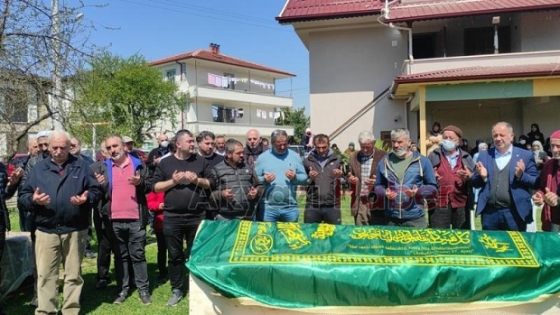 Yusuf Baştan Defnedildi