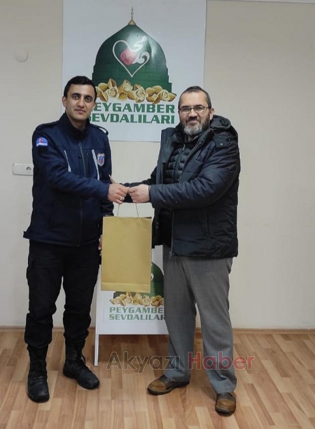 Siyer Yarışması'nda dereceye girenlere ödülleri verildi
