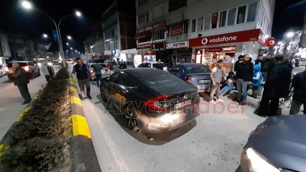 Akyazı'da zincirleme kaza