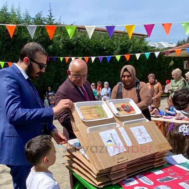 Akyazı'da Kelime Koleksiyonum Projesi'nin sergisi yapıldı