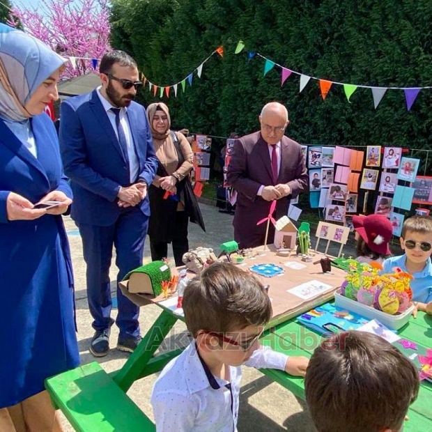 Akyazı'da Kelime Koleksiyonum Projesi'nin sergisi yapıldı