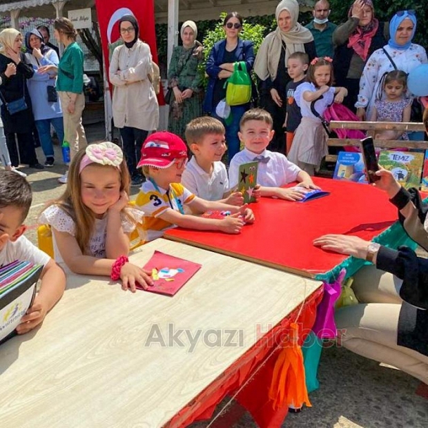 Akyazı'da Kelime Koleksiyonum Projesi'nin sergisi yapıldı