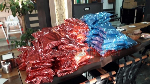 Akyazı'da yetim çocuklara iftar verildi