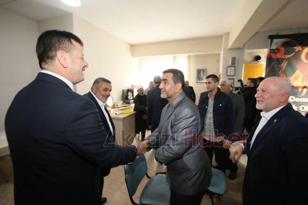 AK Parti Akyazı İlçe Teşkilatı bayramlaştı