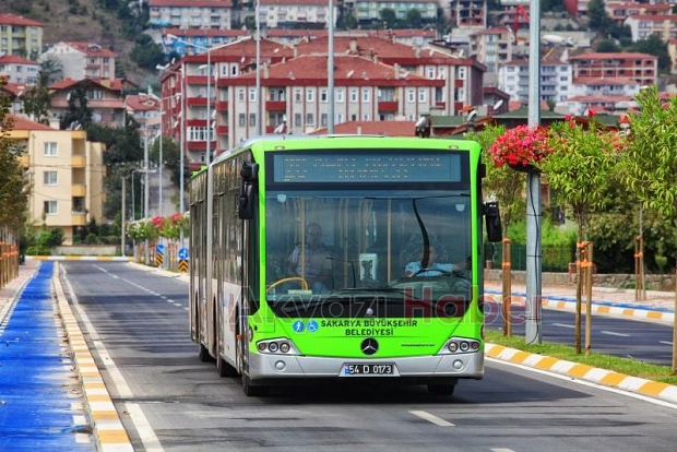 Büyükşehir’le 25 bin kişi ücretsiz yolculuk yaptı