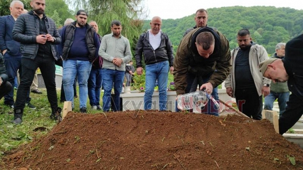Erol Baştan defnedildi