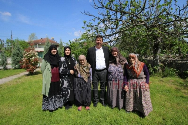 Başkan Soykan'dan annelere ziyaret