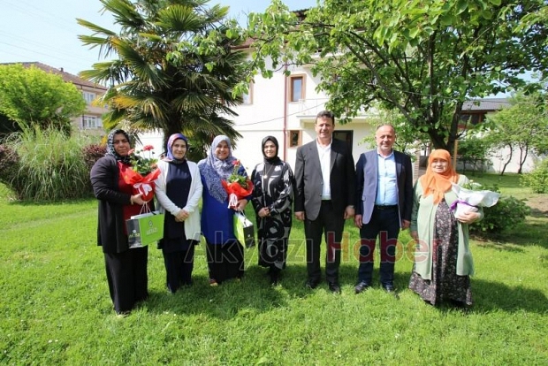 Başkan Soykan'dan annelere ziyaret