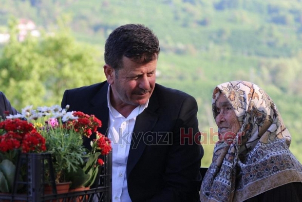 Başkan Soykan'dan annelere ziyaret