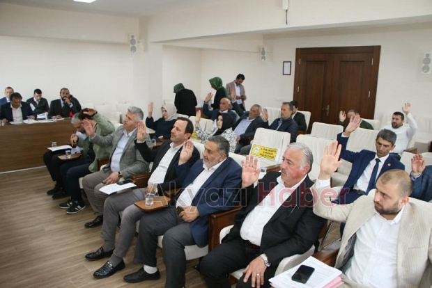 Akyazı Belediye Meclisi ikinci bileşim için toplandı