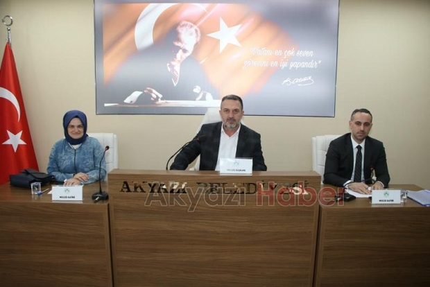 Akyazı Belediye Meclisi ikinci bileşim için toplandı
