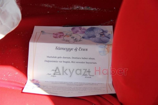 Gelin ve damat kazada yaralandı