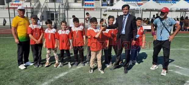 Akyazı'da Geleneksel Çocuk Oyunları Şenliği