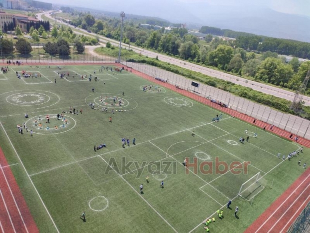 Akyazı'da Geleneksel Çocuk Oyunları Şenliği