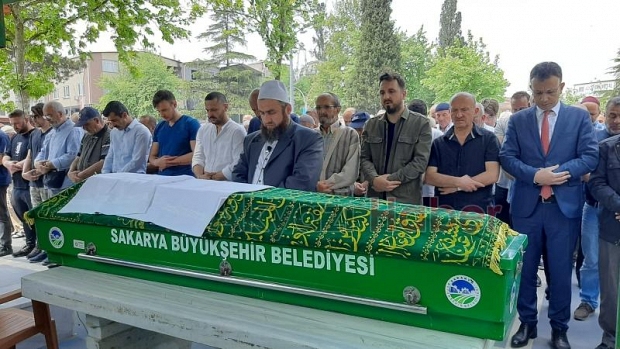 Arif Özdemir  ve Ayşe Öksüz  Defnedildi