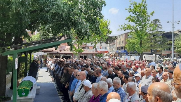 Arif Özdemir  ve Ayşe Öksüz  Defnedildi