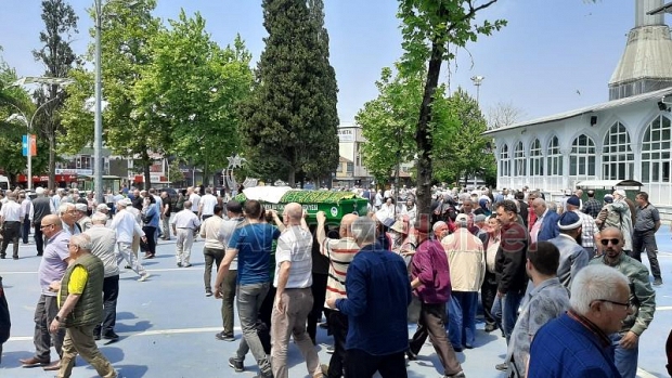 Arif Özdemir  ve Ayşe Öksüz  Defnedildi