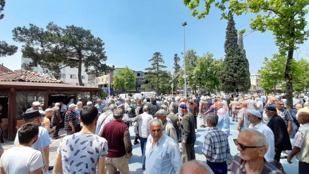 Arif Özdemir  ve Ayşe Öksüz  Defnedildi
