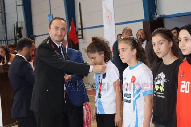 19 Mayıs Akyazı'da coşkuyla kutlandı